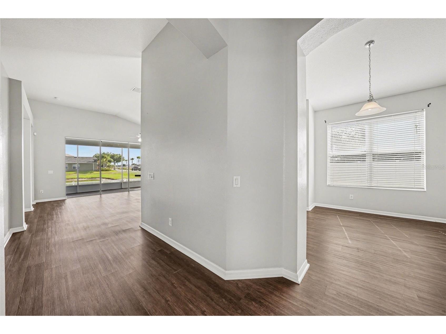 636 Tanana Fall Drive Ruskin FL 33570 TB8498403 image5
