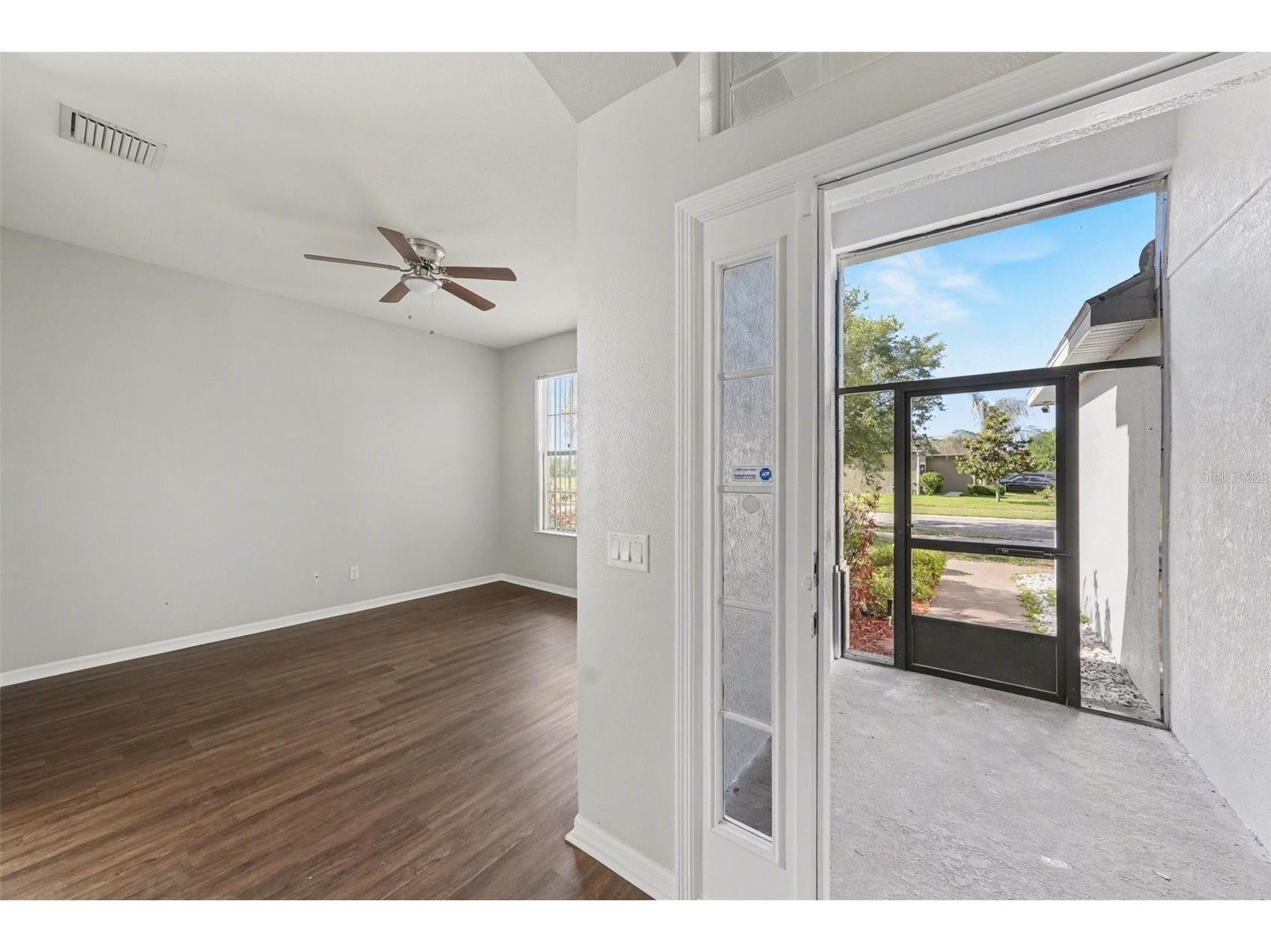 636 Tanana Fall Drive Ruskin FL 33570 TB8498403 image7