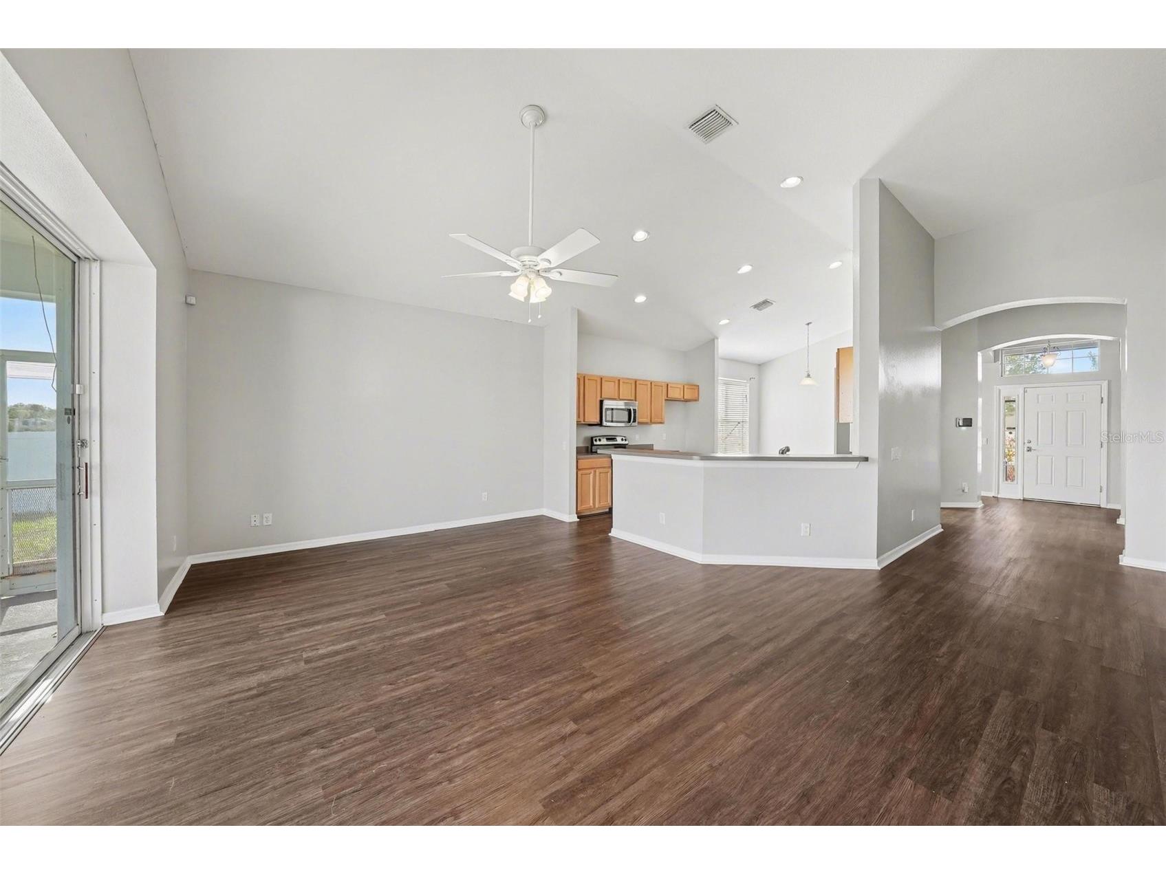 636 Tanana Fall Drive Ruskin FL 33570 TB8498403 image9