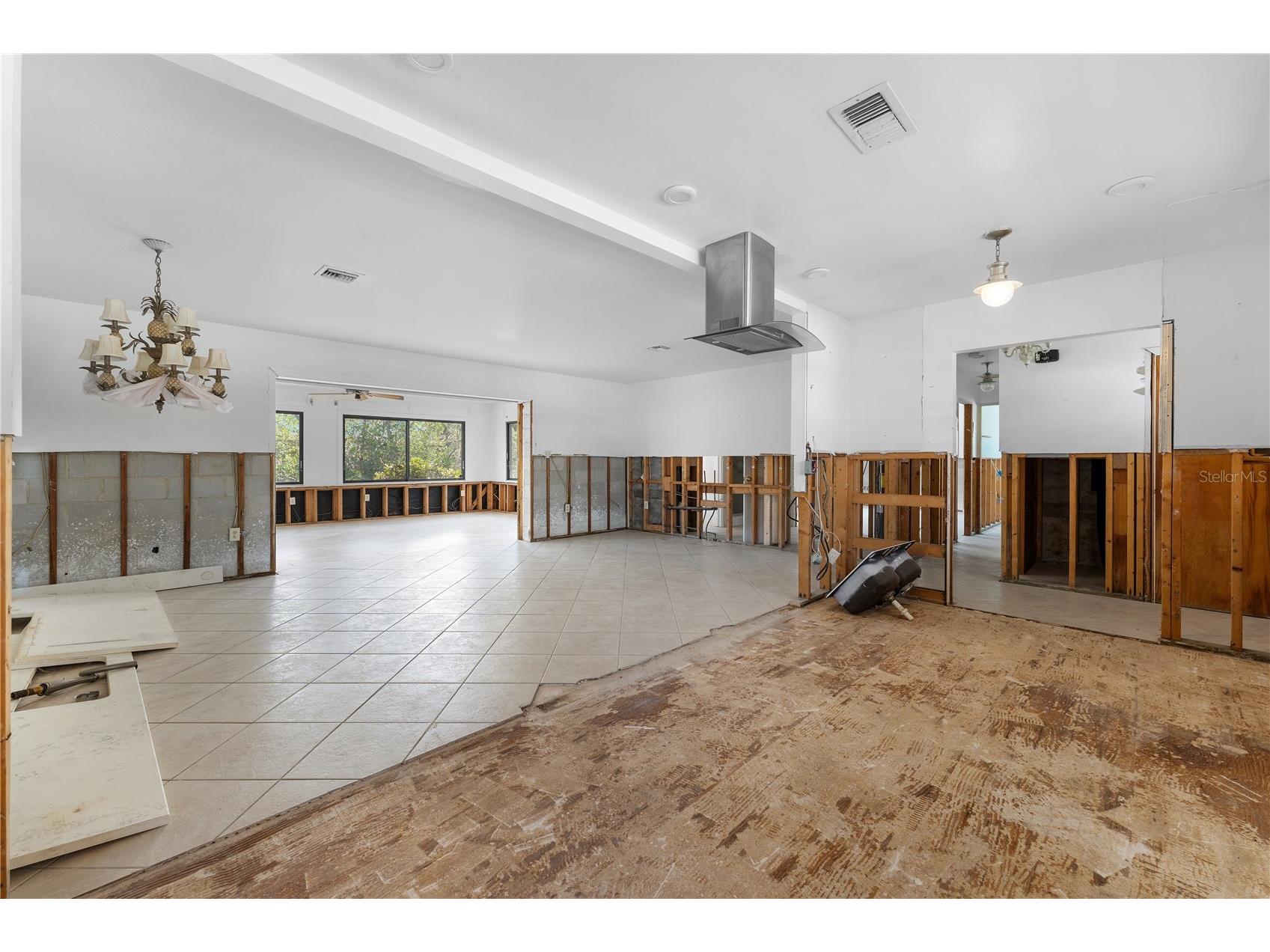 636 Tarawitt Drive Longboat Key FL 34228 TB8368182 image28