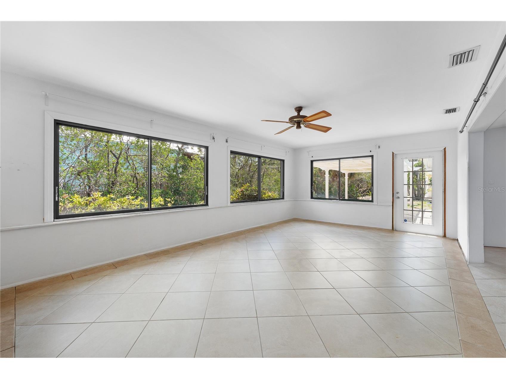 636 Tarawitt Drive Longboat Key FL 34228 TB8368182 image37