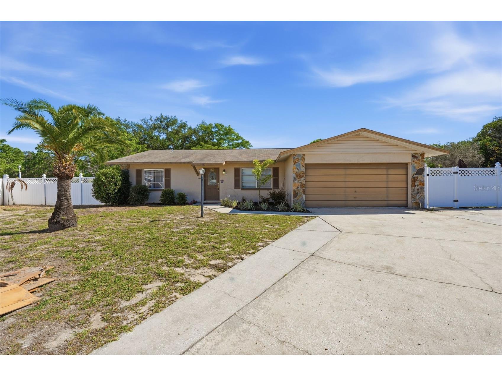636 Tessier Court Tarpon Springs FL 34689 TB8497212 image1