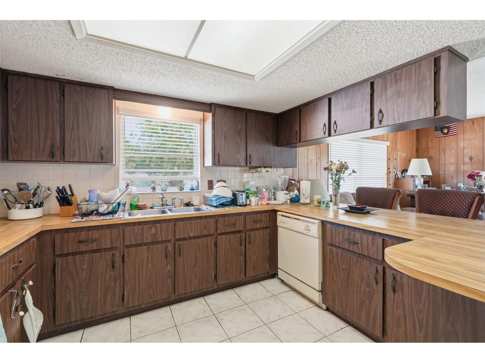 636 Tessier Court Tarpon Springs FL 34689 TB8497212 image12