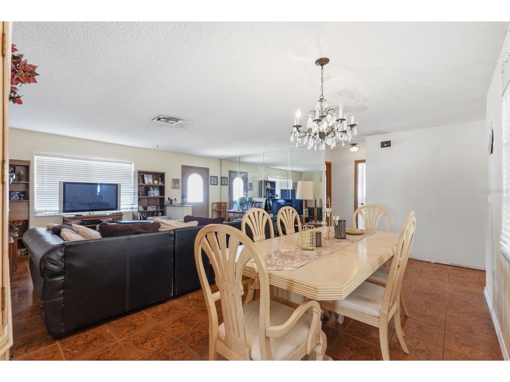 636 Tessier Court Tarpon Springs FL 34689 TB8497212 image7