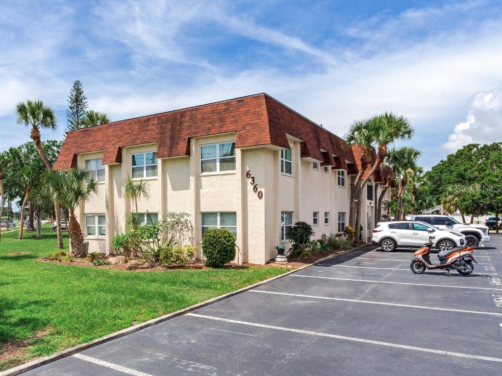 6360 1st Street N #202 Saint Petersburg FL 33702 TB8399035 image1