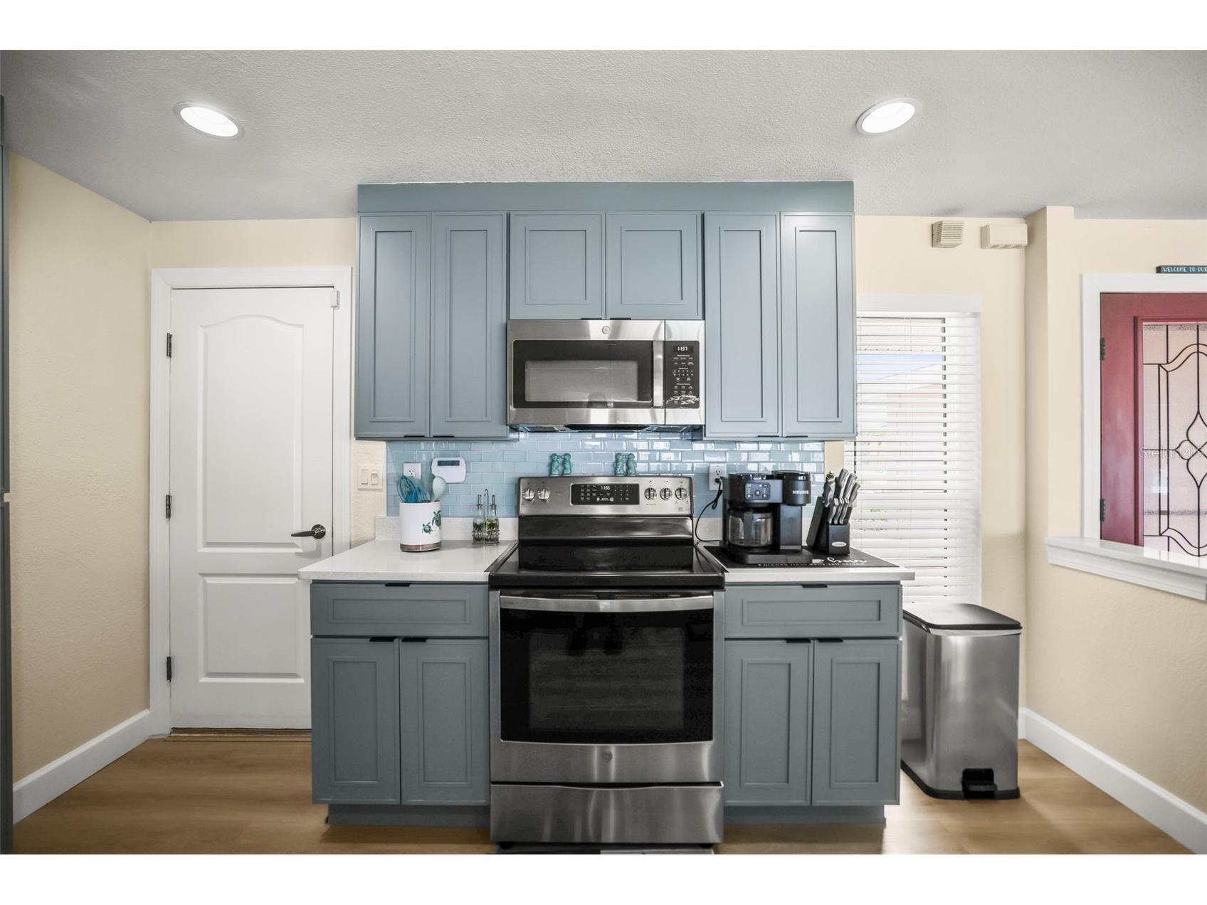 6360 2nd Palm Point Saint Petersburg FL 33706 TB8532094 image16