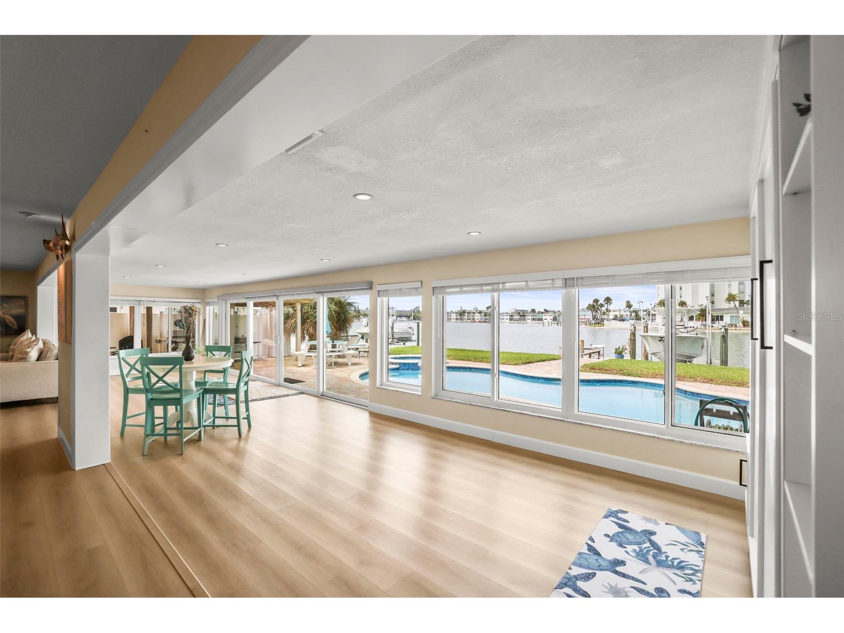 6360 2nd Palm Point Saint Petersburg FL 33706 TB8532094 image20