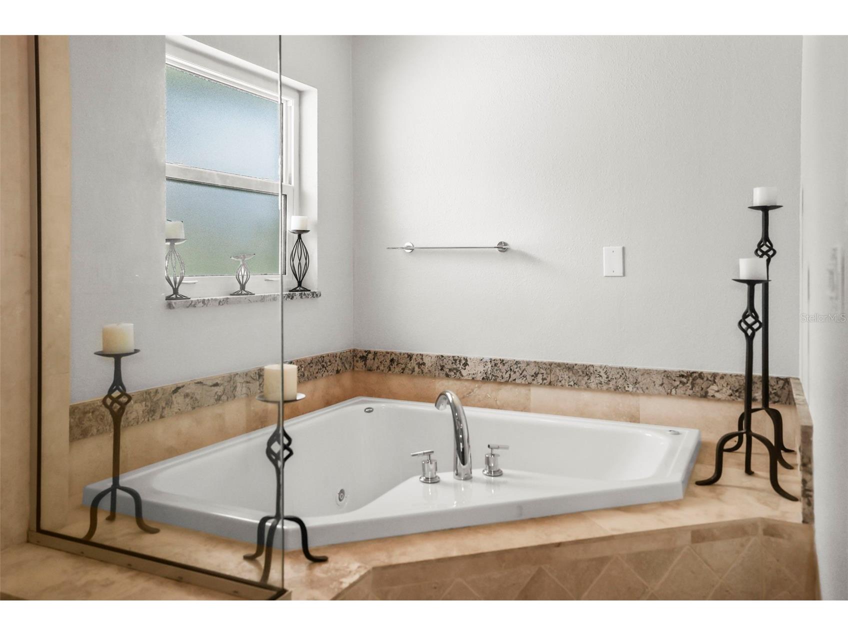 6360 2nd Palm Point Saint Petersburg FL 33706 TB8532094 image33