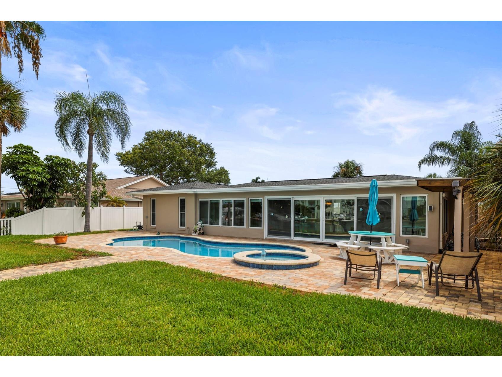6360 2nd Palm Point Saint Petersburg FL 33706 TB8532094 image44
