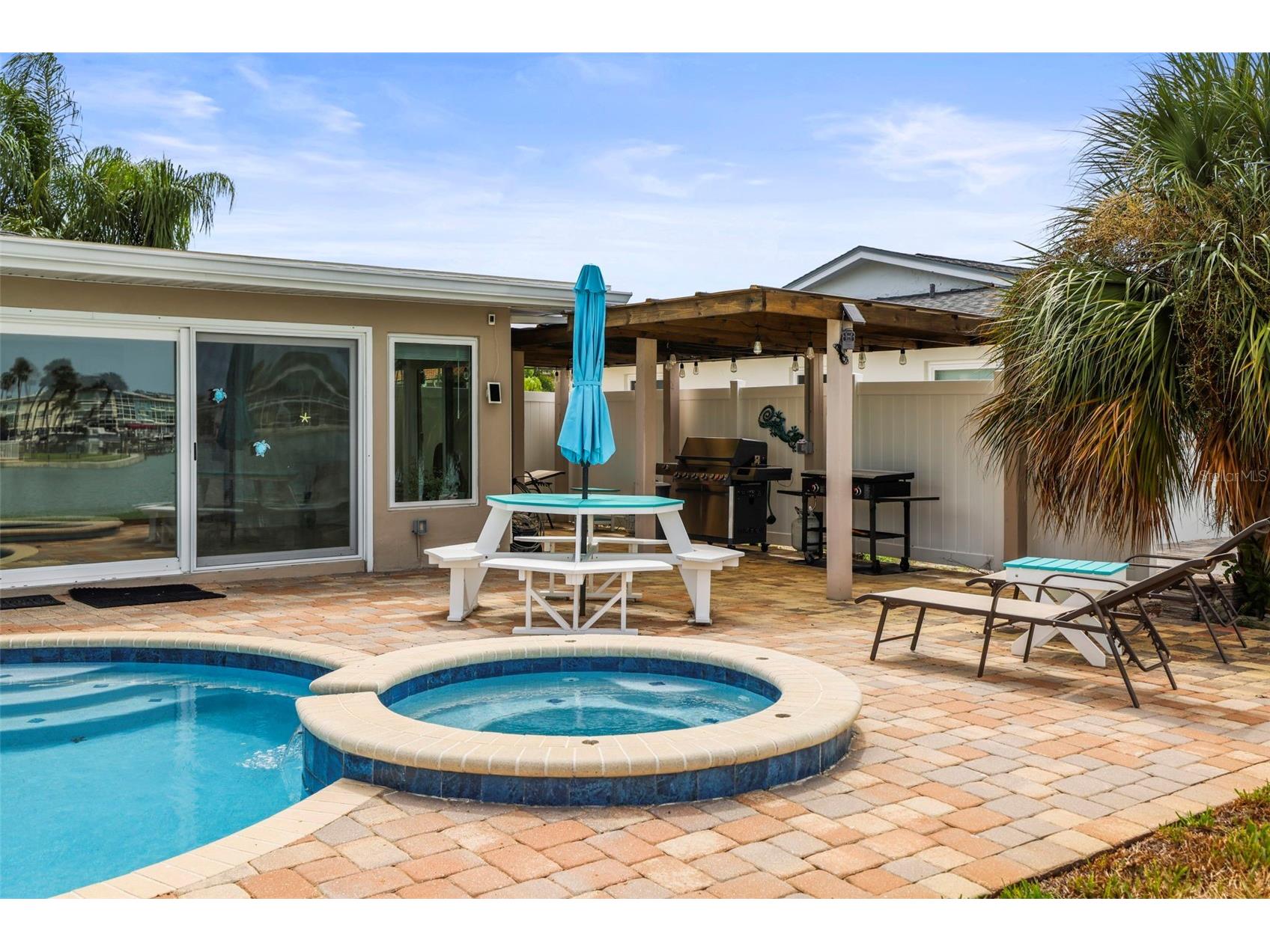6360 2nd Palm Point Saint Petersburg FL 33706 TB8532094 image46