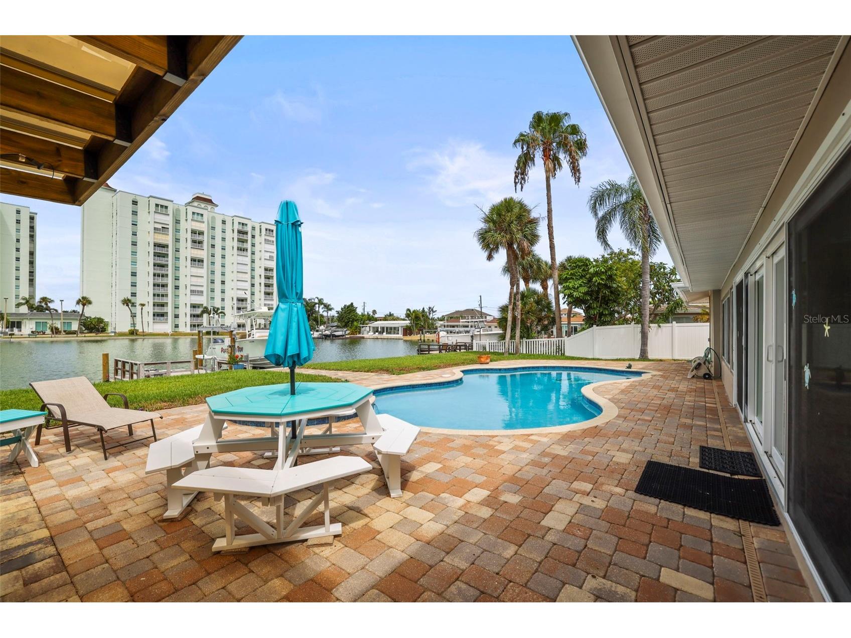 6360 2nd Palm Point Saint Petersburg FL 33706 TB8532094 image47