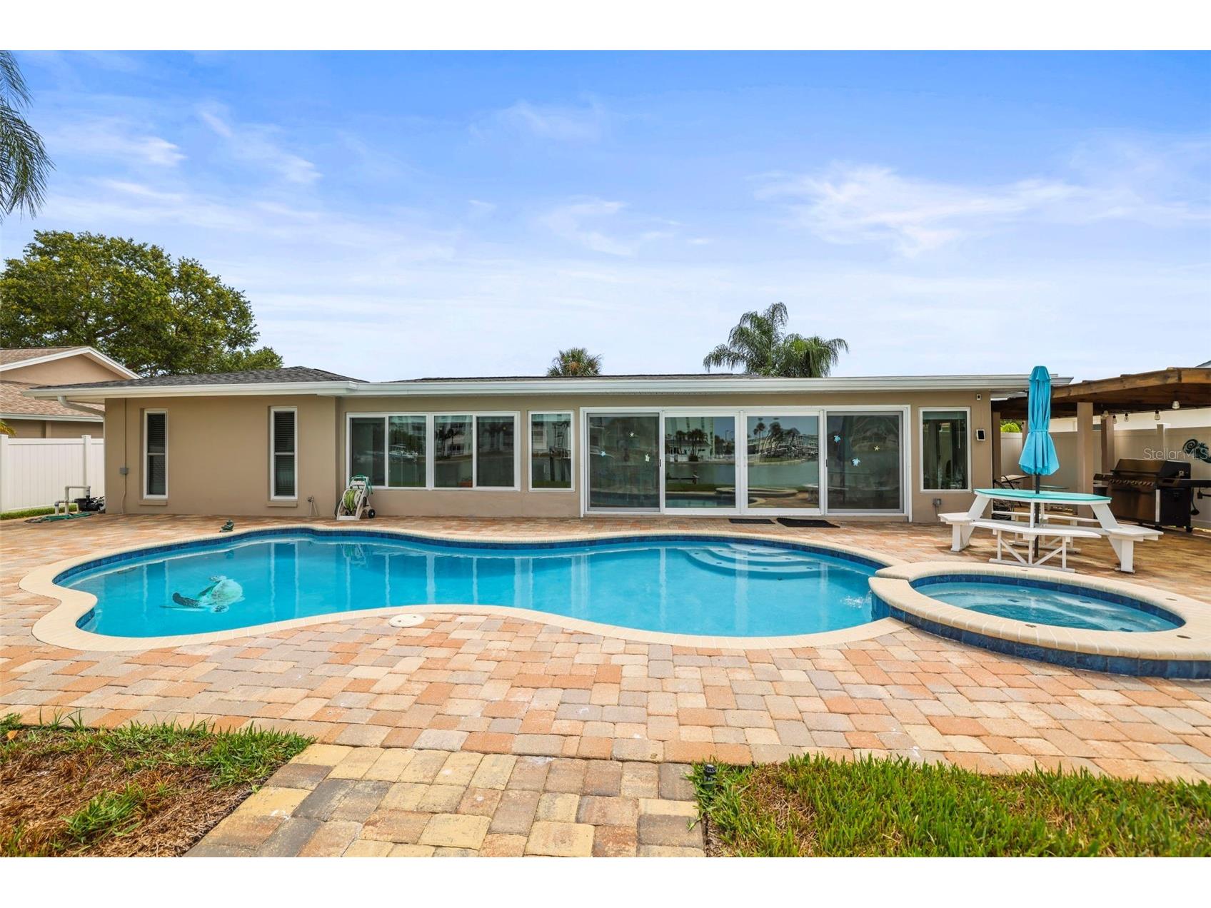 6360 2nd Palm Point Saint Petersburg FL 33706 TB8532094 image50