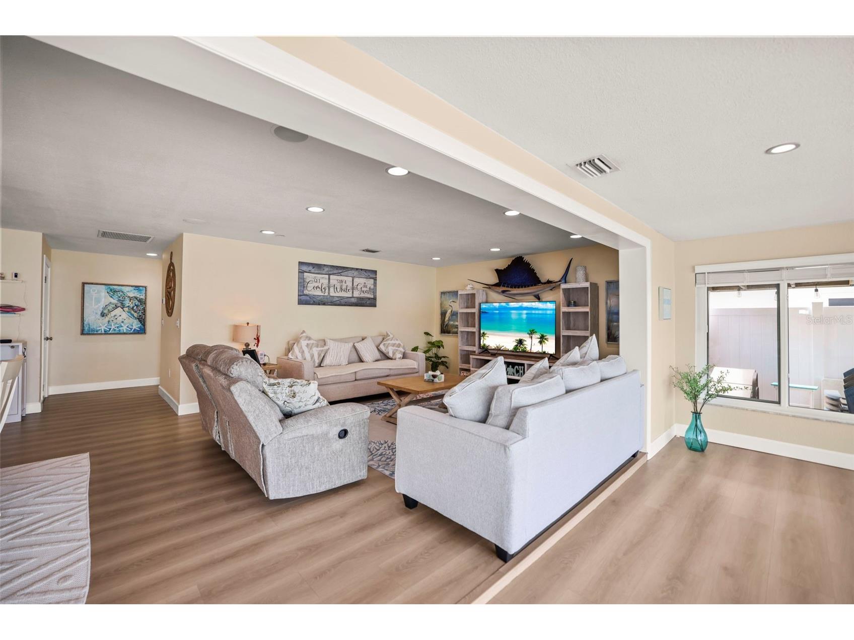 6360 2nd Palm Point Saint Petersburg FL 33706 TB8532094 image9
