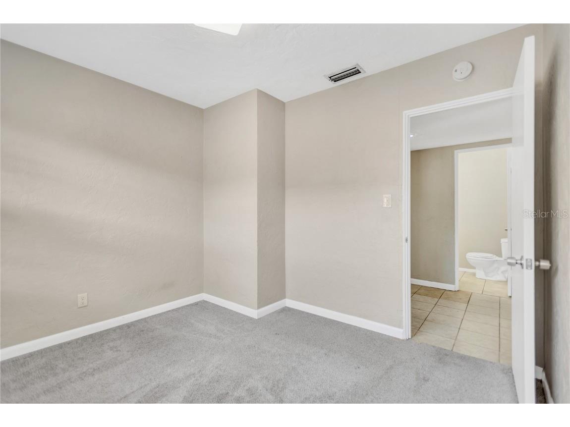 6360 34th Avenue N Saint Petersburg FL 33710 TB8427006 image18