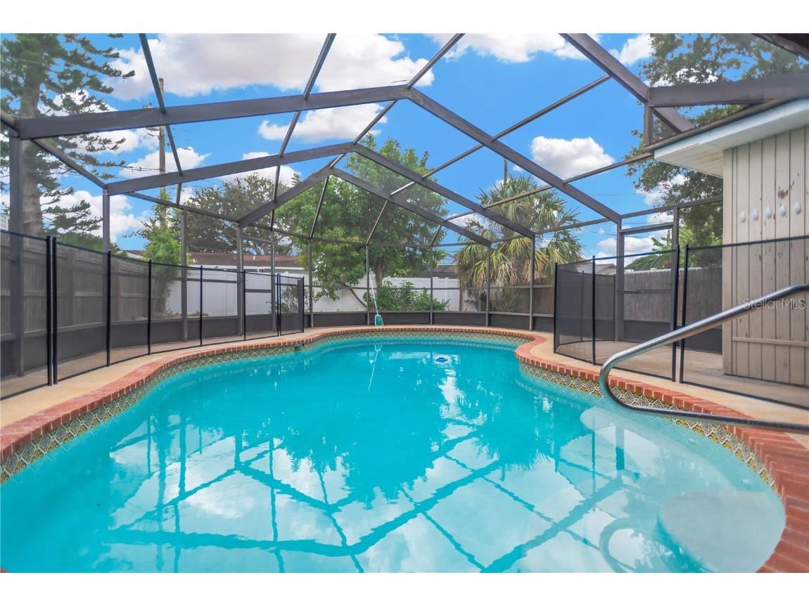 6360 34th Avenue N Saint Petersburg FL 33710 TB8427006 image22