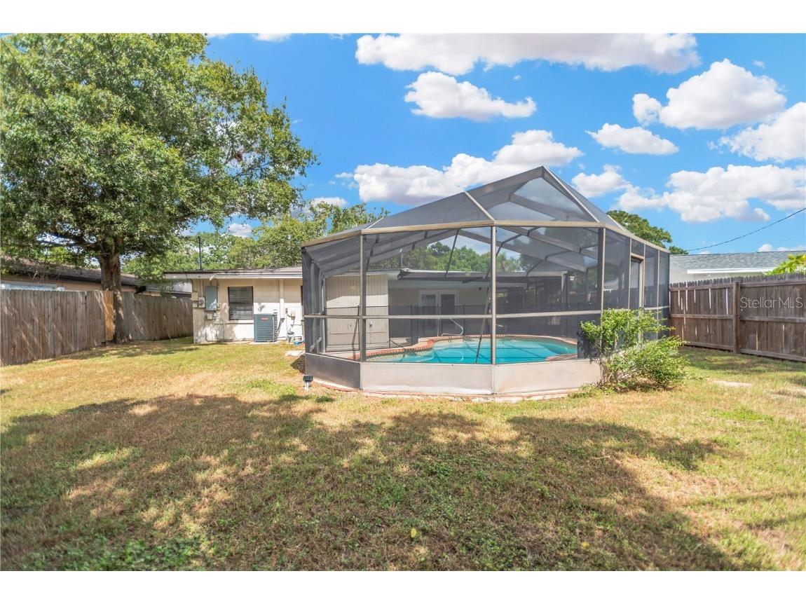 6360 34th Avenue N Saint Petersburg FL 33710 TB8427006 image25