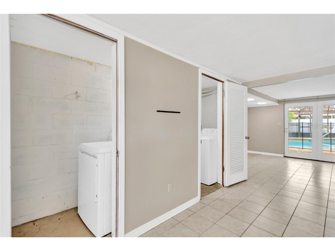 6360 34th Avenue N Saint Petersburg FL 33710 TB8427006 image7