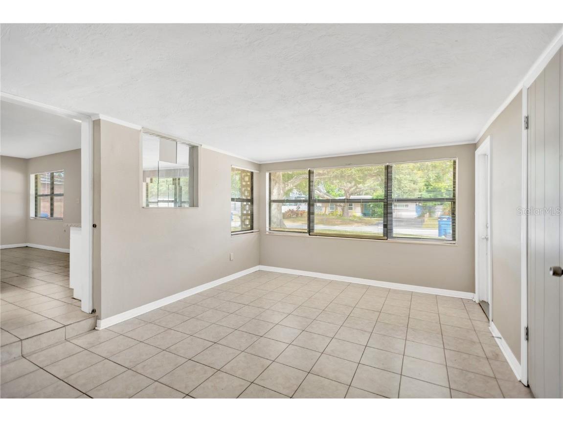 6360 34th Avenue N Saint Petersburg FL 33710 TB8427006 image8