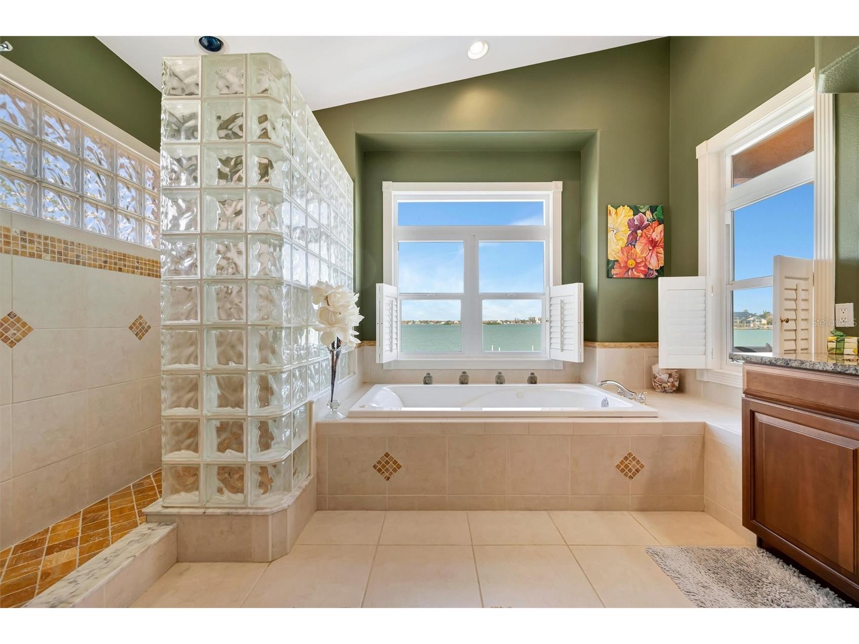 6361 4th Palm Point Saint Pete Beach FL 33706 - BOCA CIEGA BAY TB8484217 image67