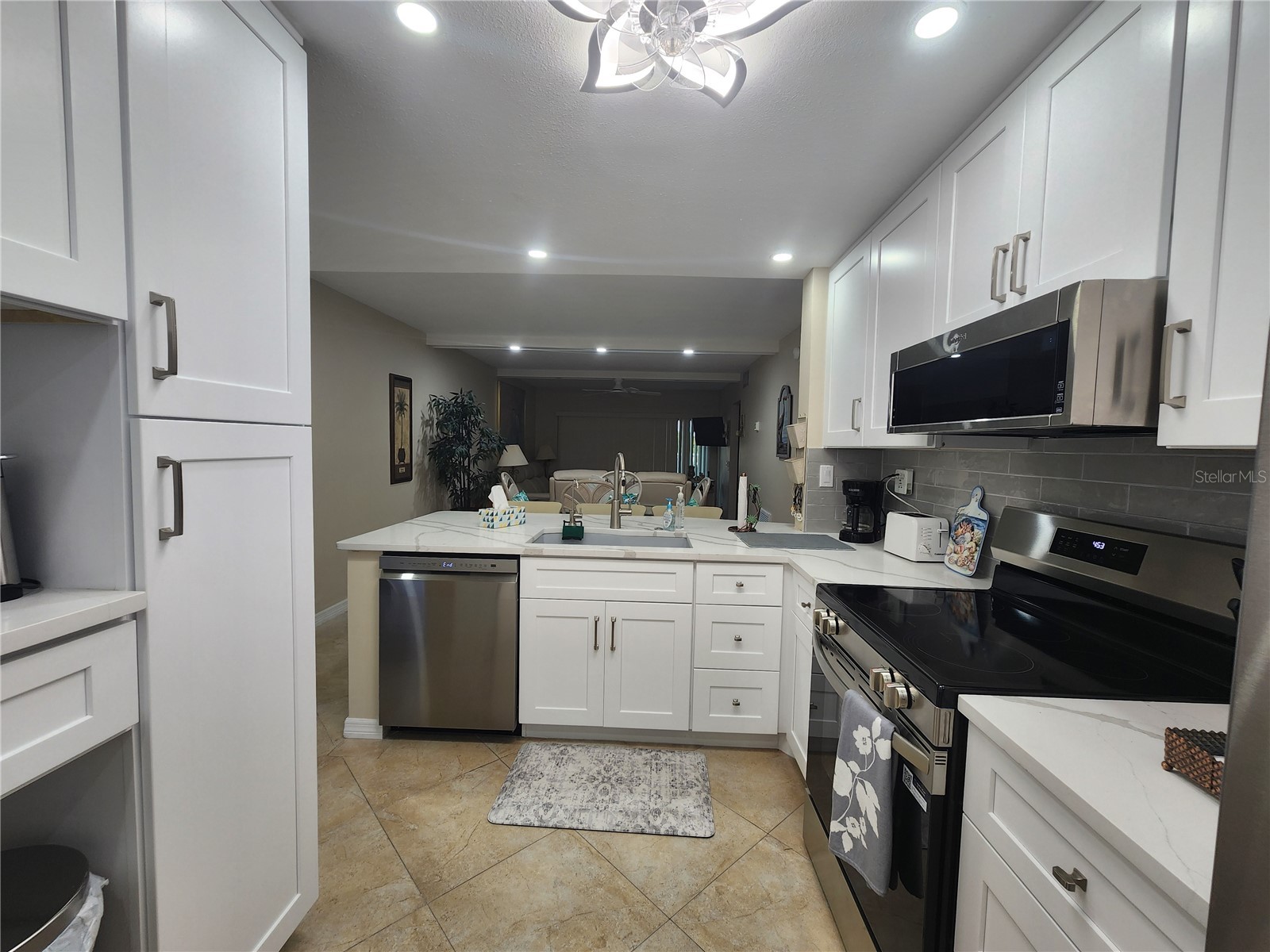 6361 Bahia Del Mar Boulevard #104 Saint Petersburg FL 33715 - BOCA CIEGA BAY TB8452457 image5