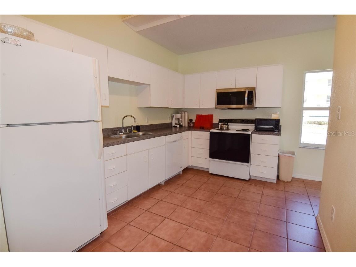 6363 99th Way N #12A Seminole FL 33708 TB8338196 image27