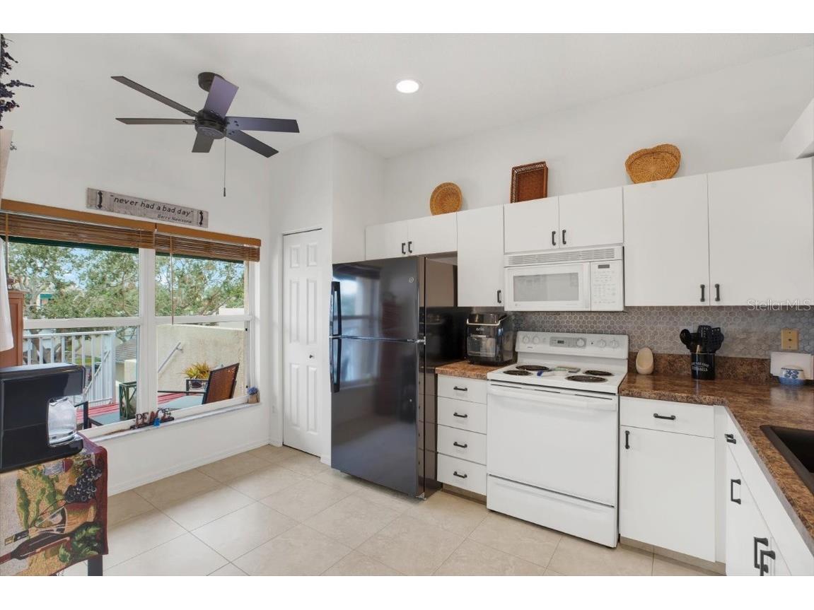 6363 99th Way N #12A Seminole FL 33708 TB8338196 image8