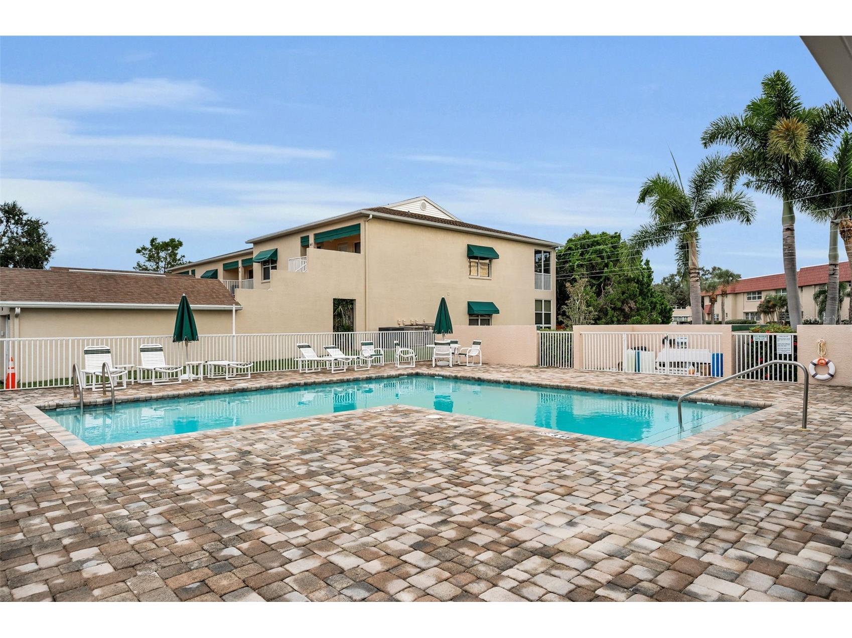 6363 99th Way N #12I Saint Petersburg FL 33708 - SNOWY EGRET LAKE TB8465915 image60