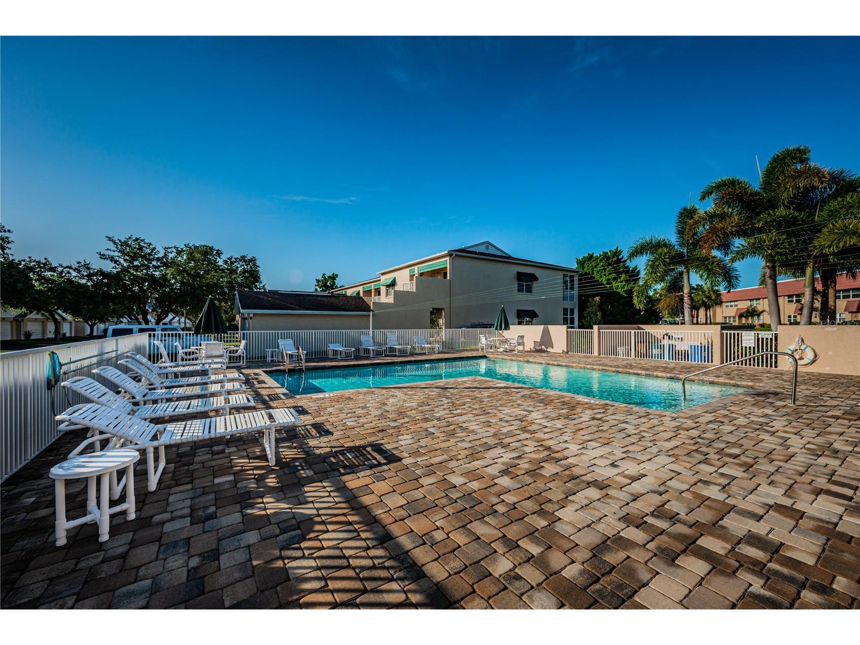 6363 99th Way N #12I Saint Petersburg FL 33708 - SNOWY EGRET LAKE TB8465915 image62