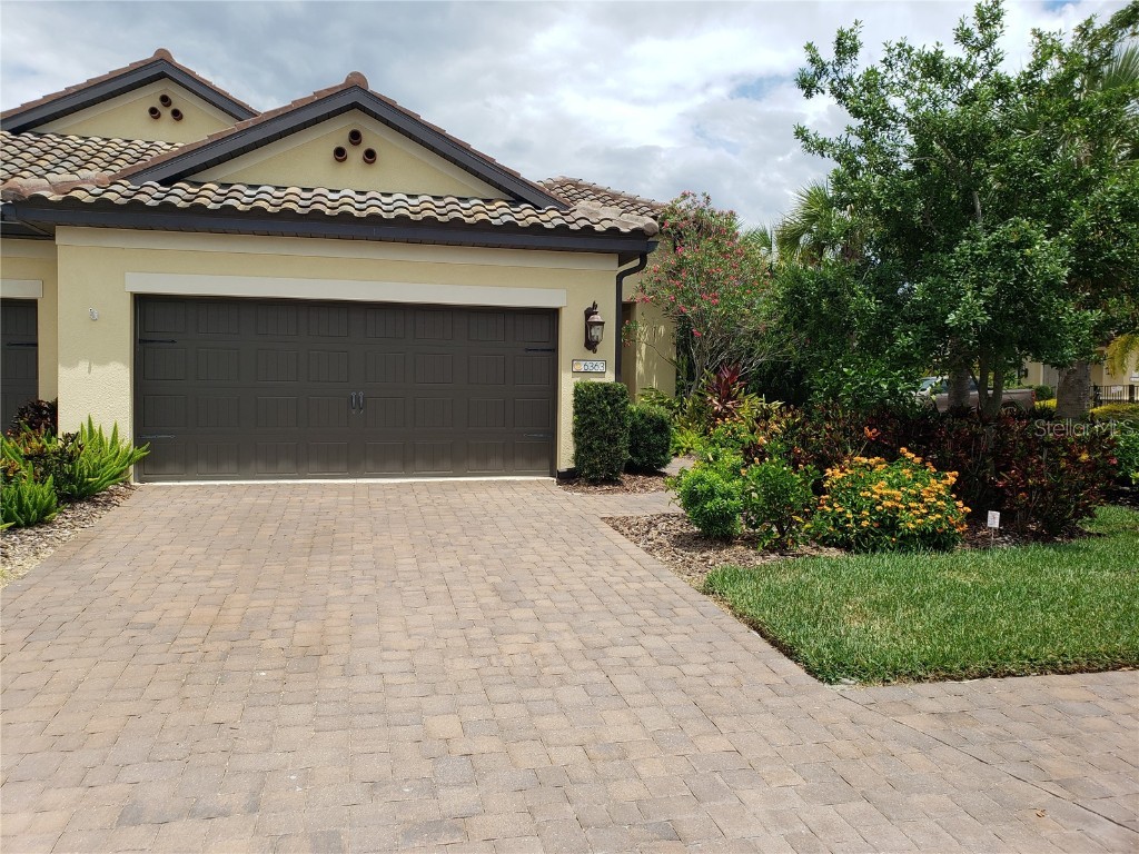 6363 Positano Court Sarasota FL 34243 A4601669 image1
