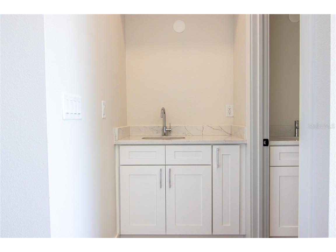 6365 1st Avenue S Saint Petersburg FL 33707 TB8453938 image25