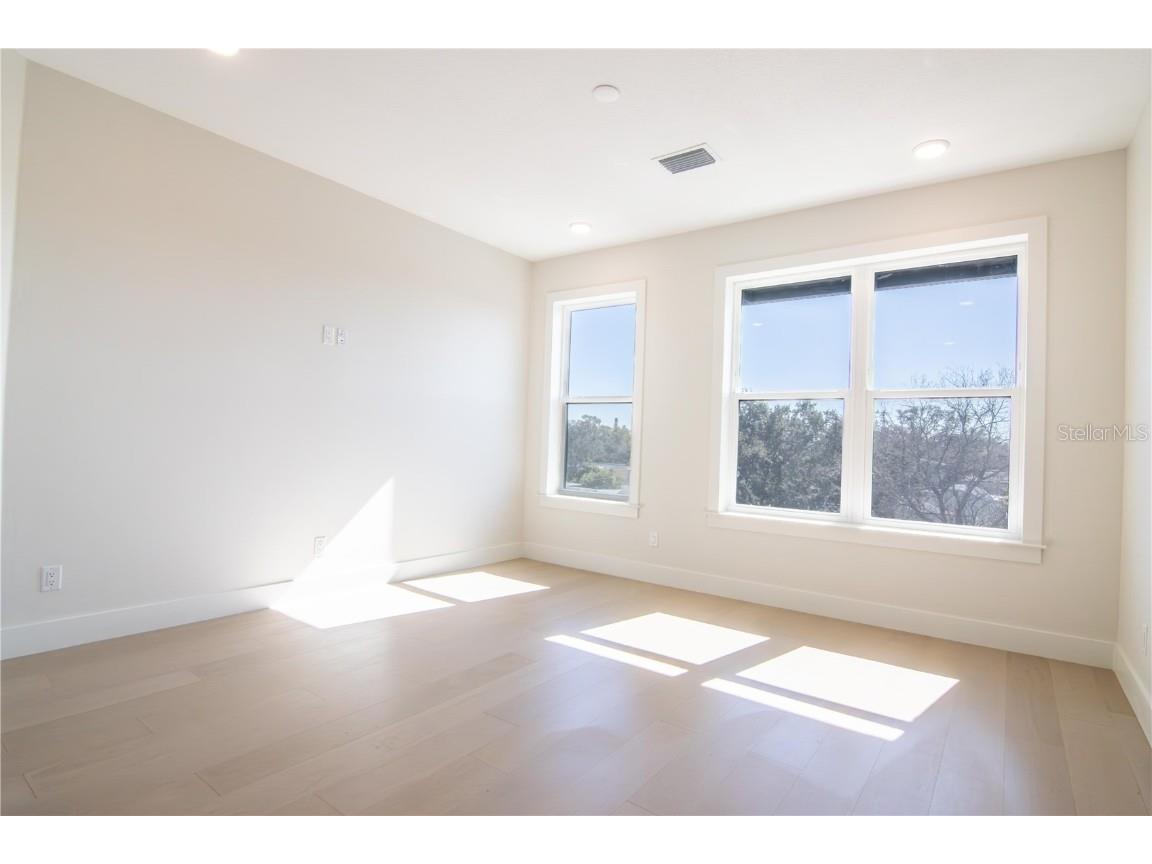 6365 1st Avenue S Saint Petersburg FL 33707 TB8453938 image32