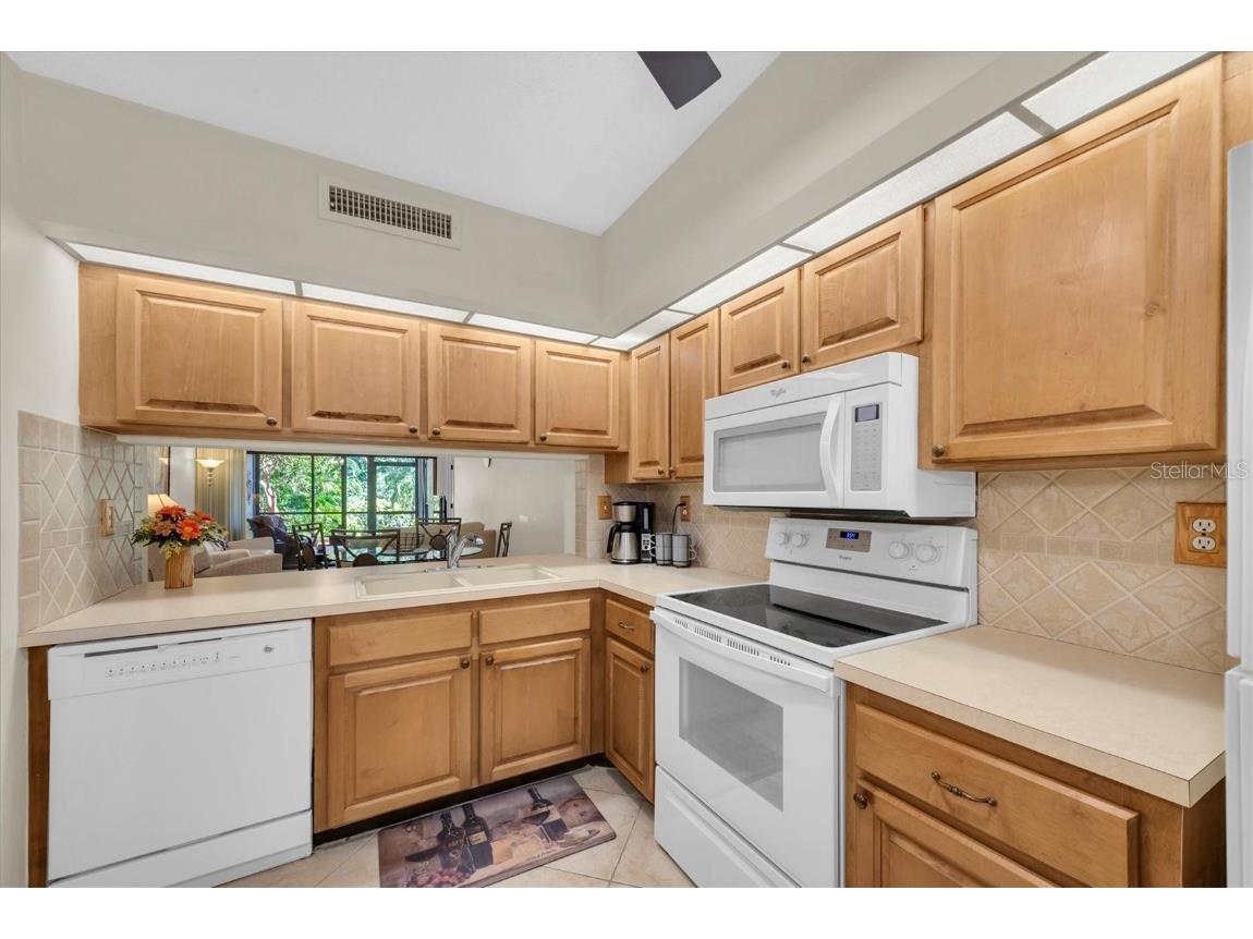 6365 Bahia Del Mar Boulevard #106 Saint Petersburg FL 33715 TB8443571 image11