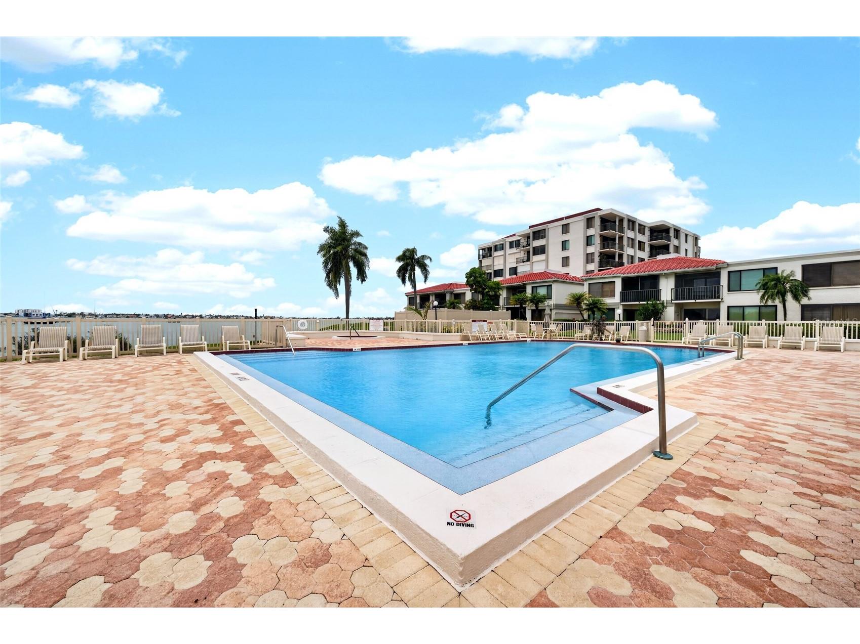 6365 Bahia Del Mar Boulevard #106 Saint Petersburg FL 33715 TB8516468 image36