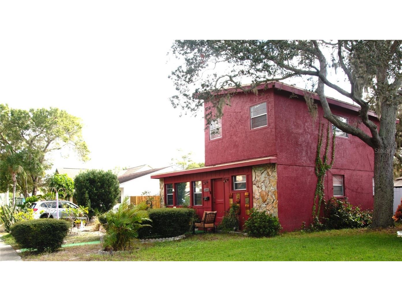 6366 2nd Avenue S Saint Petersburg FL 33707 U8228499 image1
