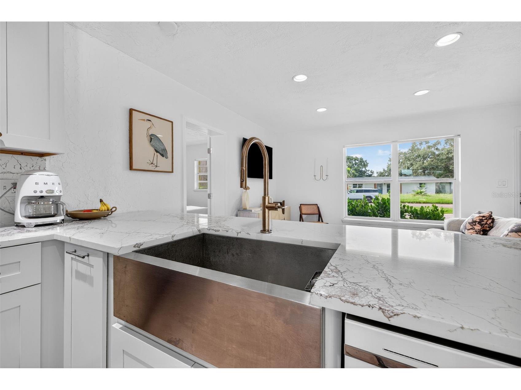 637 41st Avenue NE Saint Petersburg FL 33703 TB8494773 image14