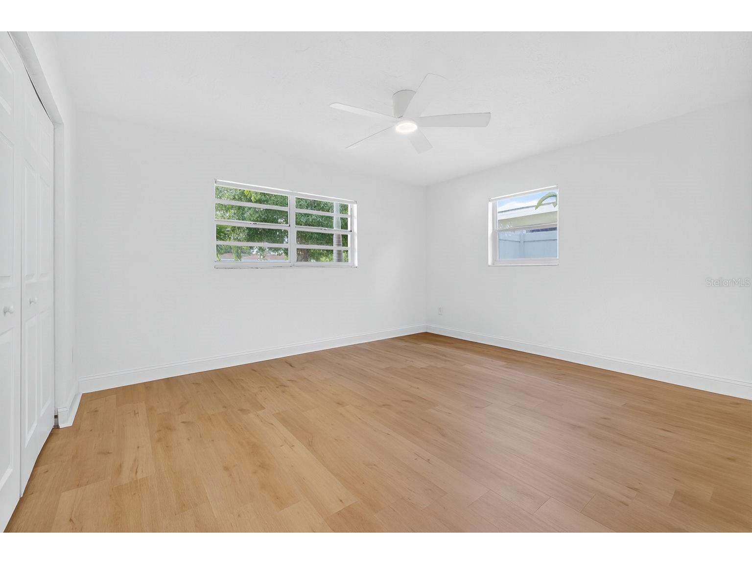 637 41st Avenue NE Saint Petersburg FL 33703 TB8494773 image21