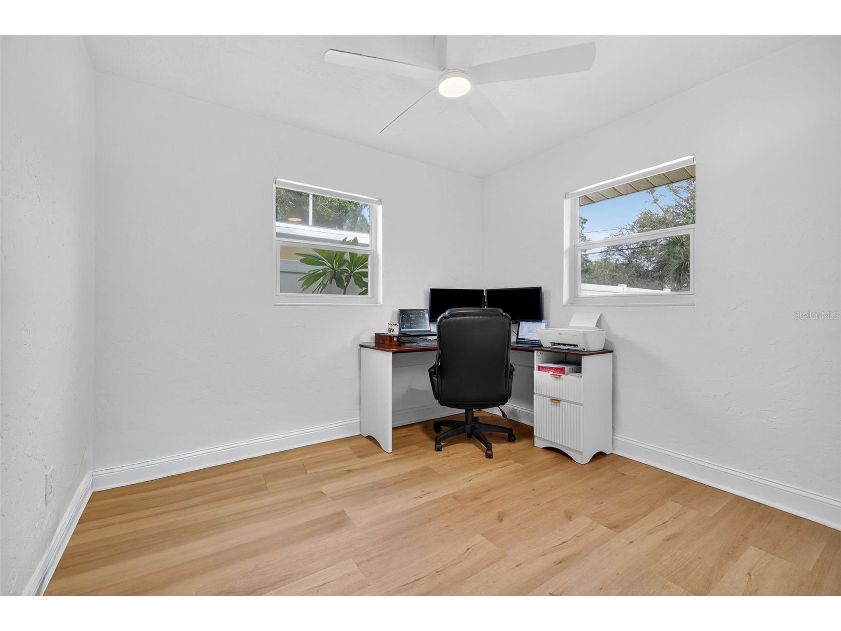 637 41st Avenue NE Saint Petersburg FL 33703 TB8494773 image23