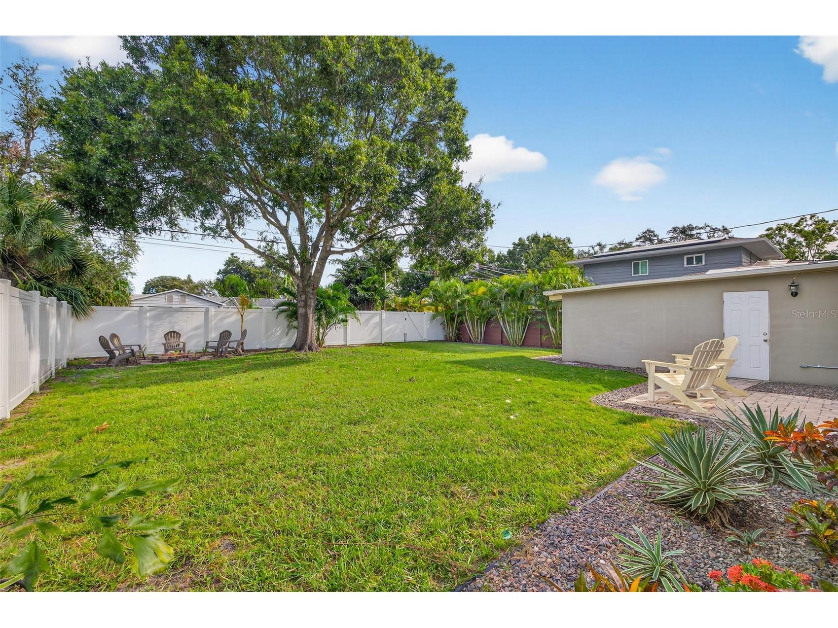 637 41st Avenue NE Saint Petersburg FL 33703 TB8494773 image28