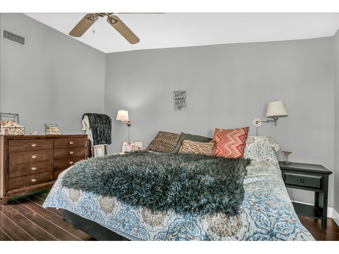 637 Drake Lane N Dunedin FL 34698 TB8446539 image24