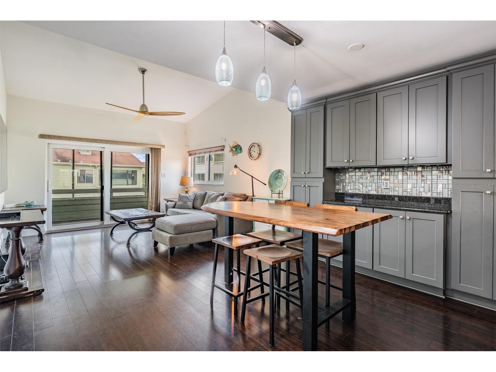 637 Drake Lane N Dunedin FL 34698 TB8492226 image10