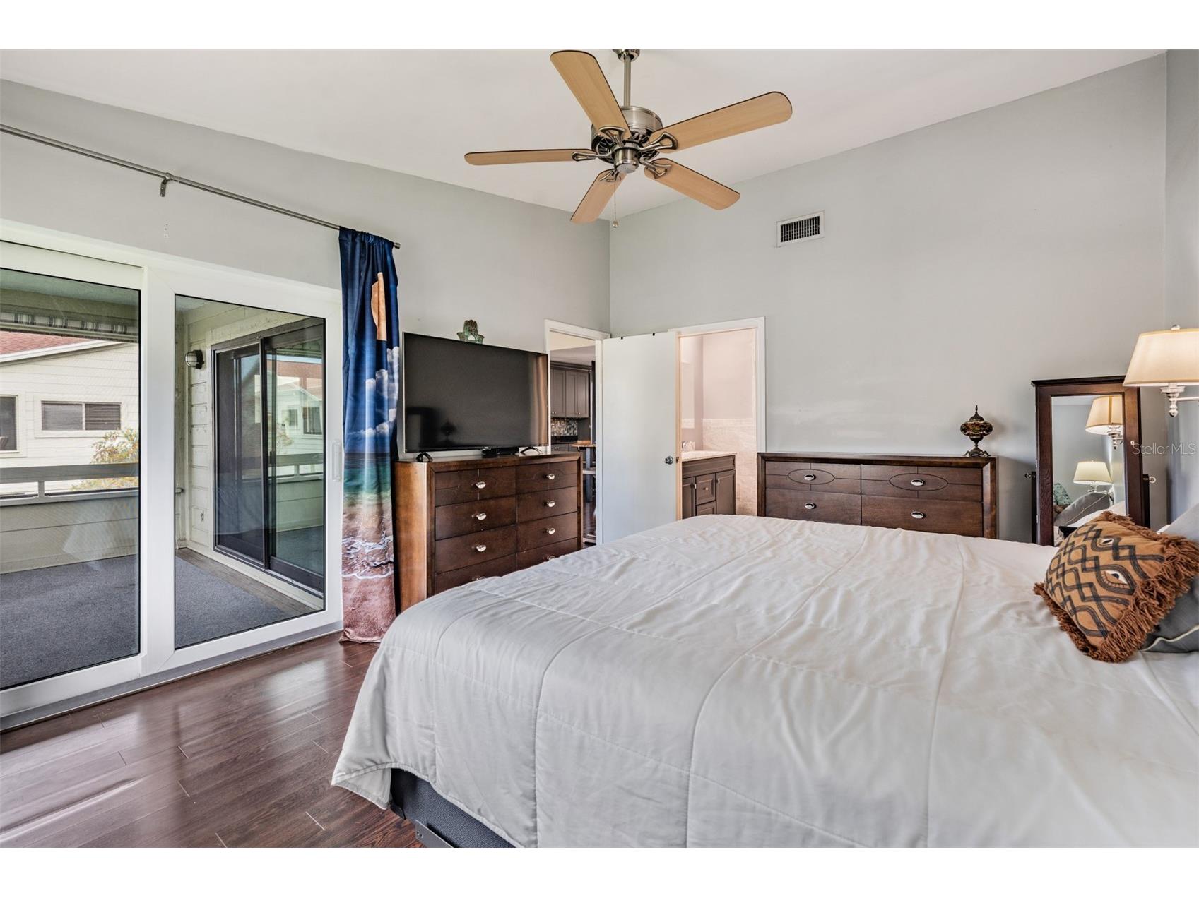 637 Drake Lane N Dunedin FL 34698 TB8492226 image17