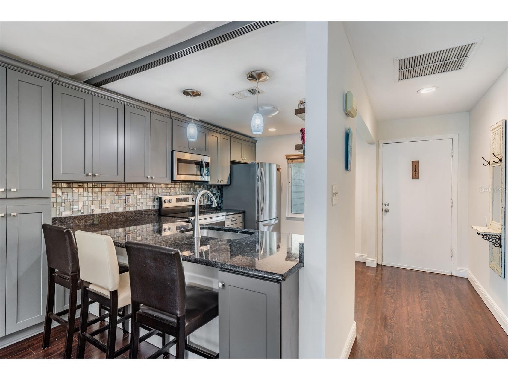 637 Drake Lane N Dunedin FL 34698 TB8492226 image4