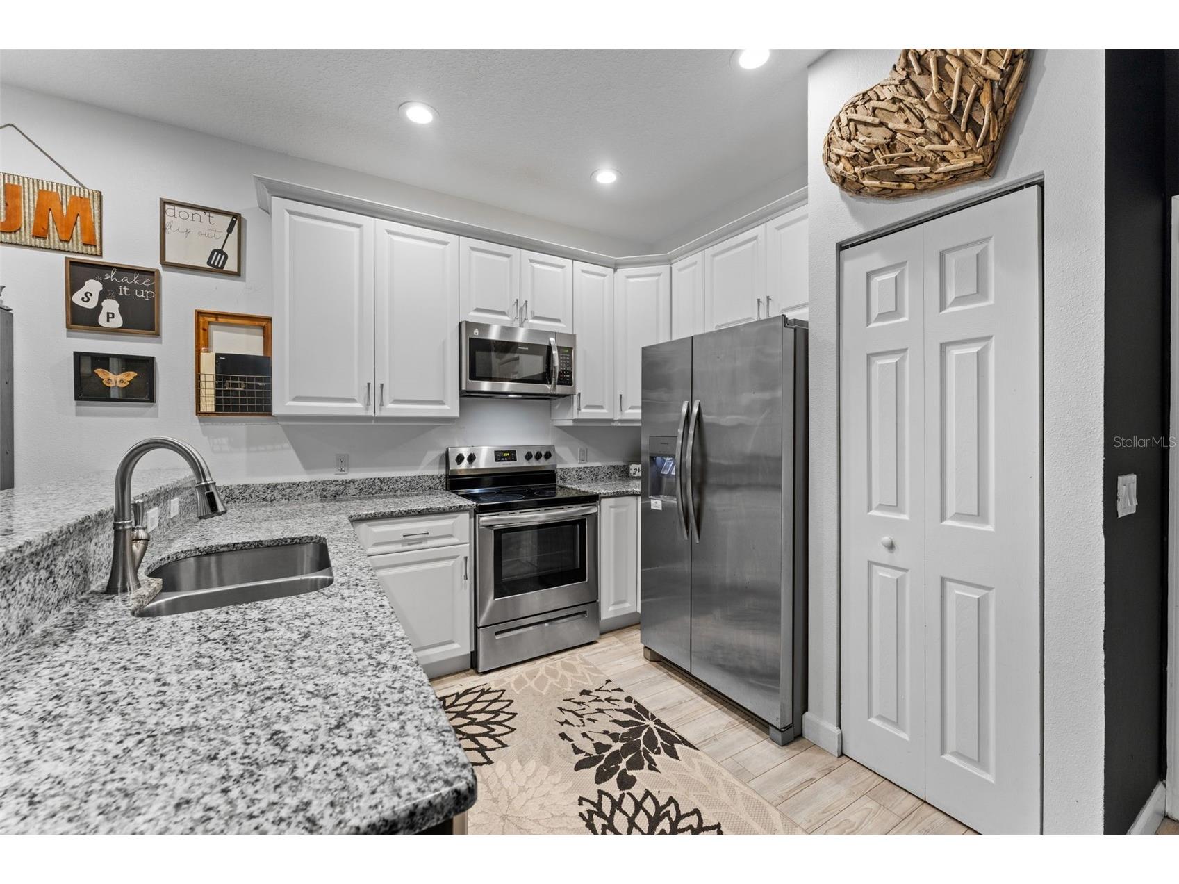 637 Holmes Avenue Daytona Beach FL 32114 V4947994 image13