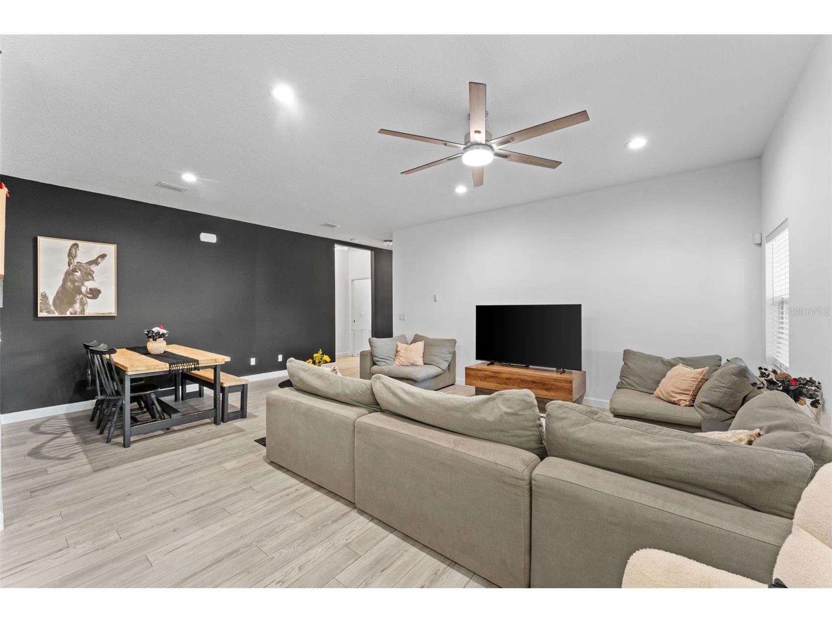 637 Holmes Avenue Daytona Beach FL 32114 V4947994 image7