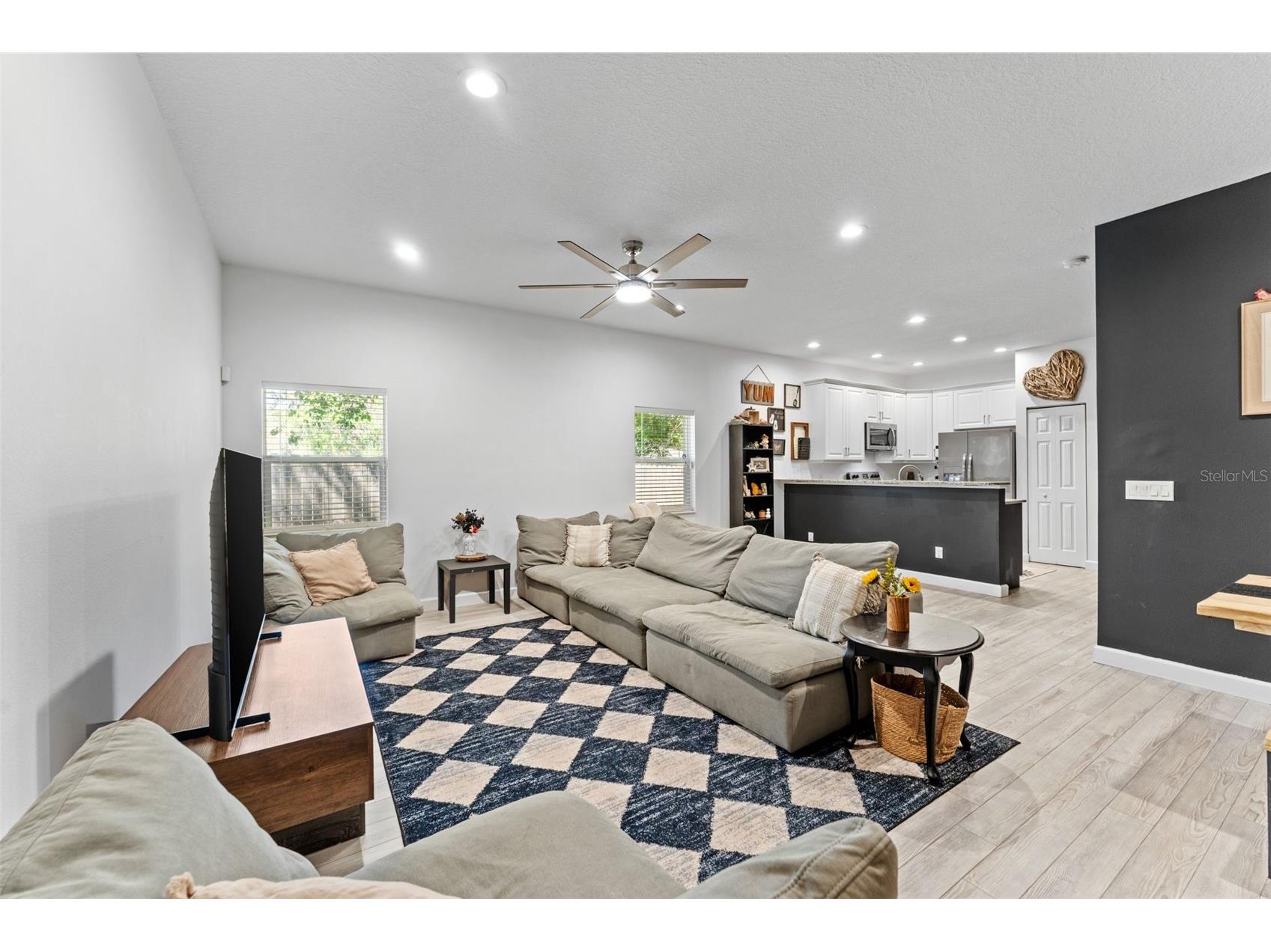 637 Holmes Avenue Daytona Beach FL 32114 V4947994 image9