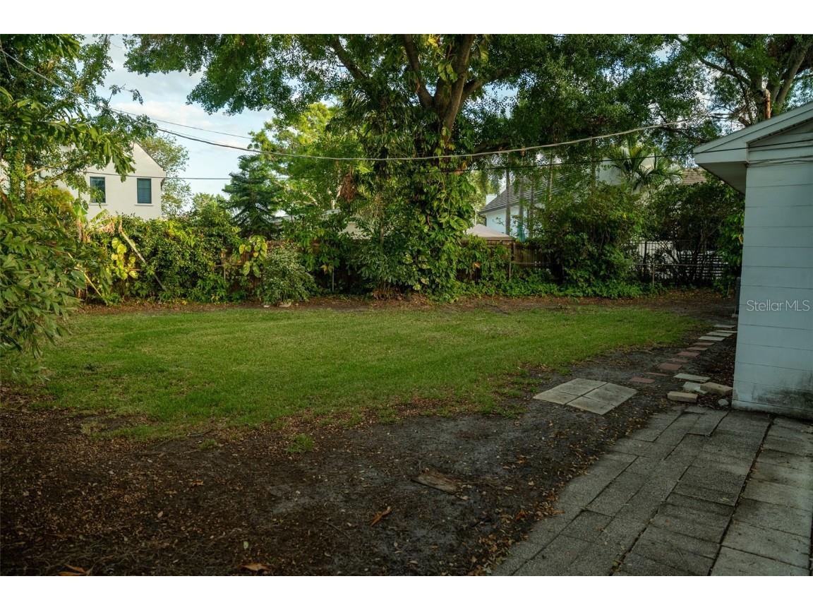 637 Jamaica Avenue Tampa FL 33606 TB8322800 image9