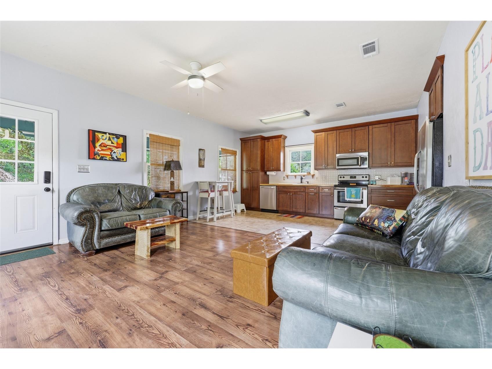 637 NW 4th Street Gainesville FL 32601 GC539336 image6