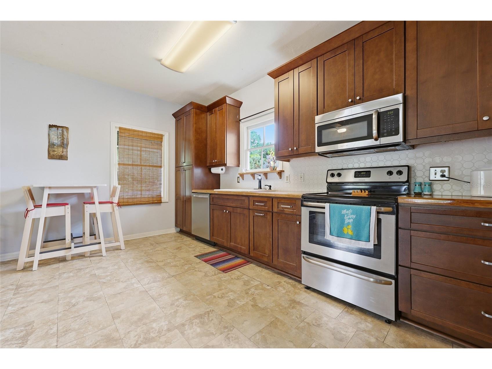 637 NW 4th Street Gainesville FL 32601 GC539336 image8
