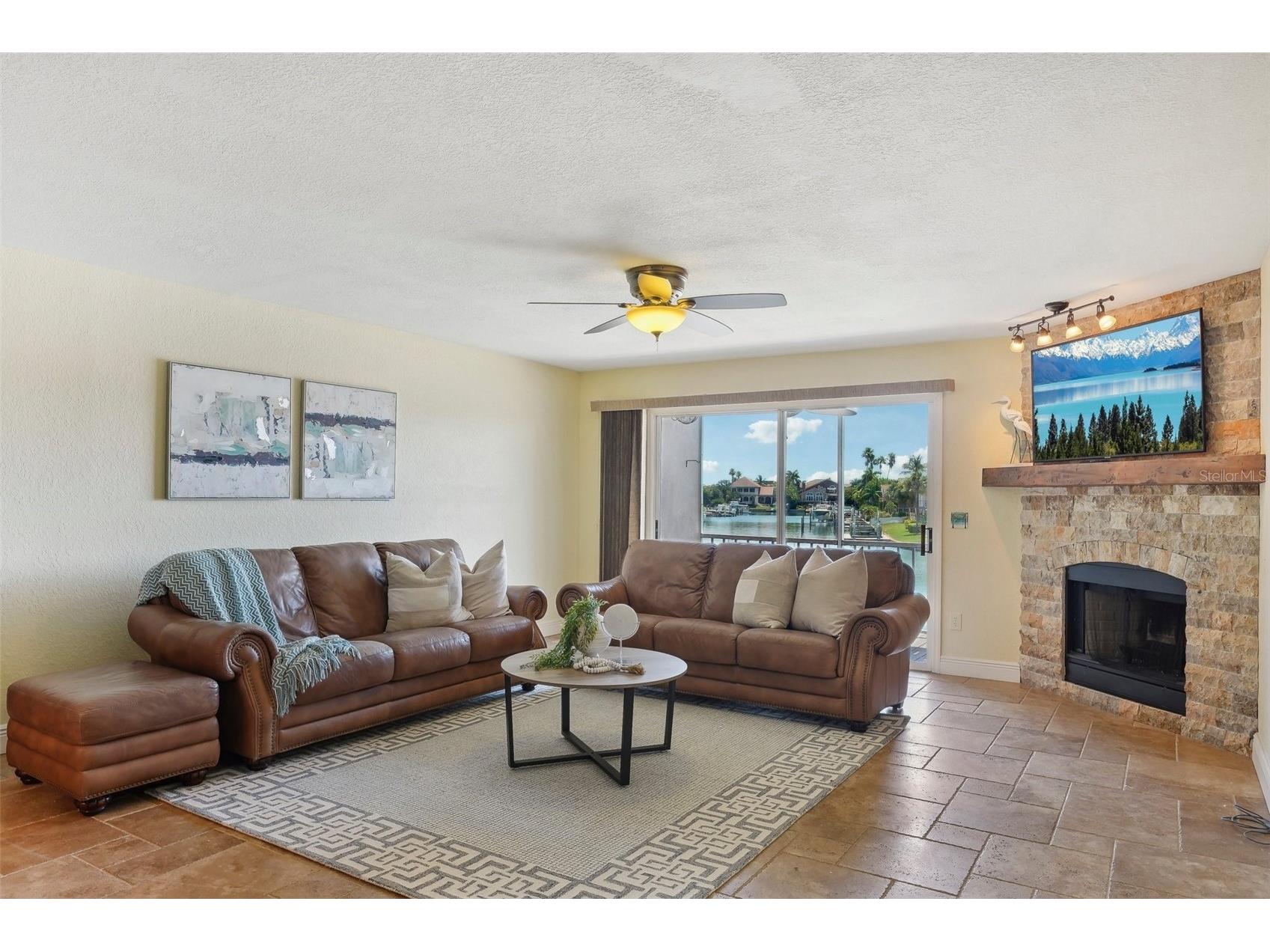 637 Pinellas Bayway #105 Tierra Verde FL 33715 TB8503537 image3