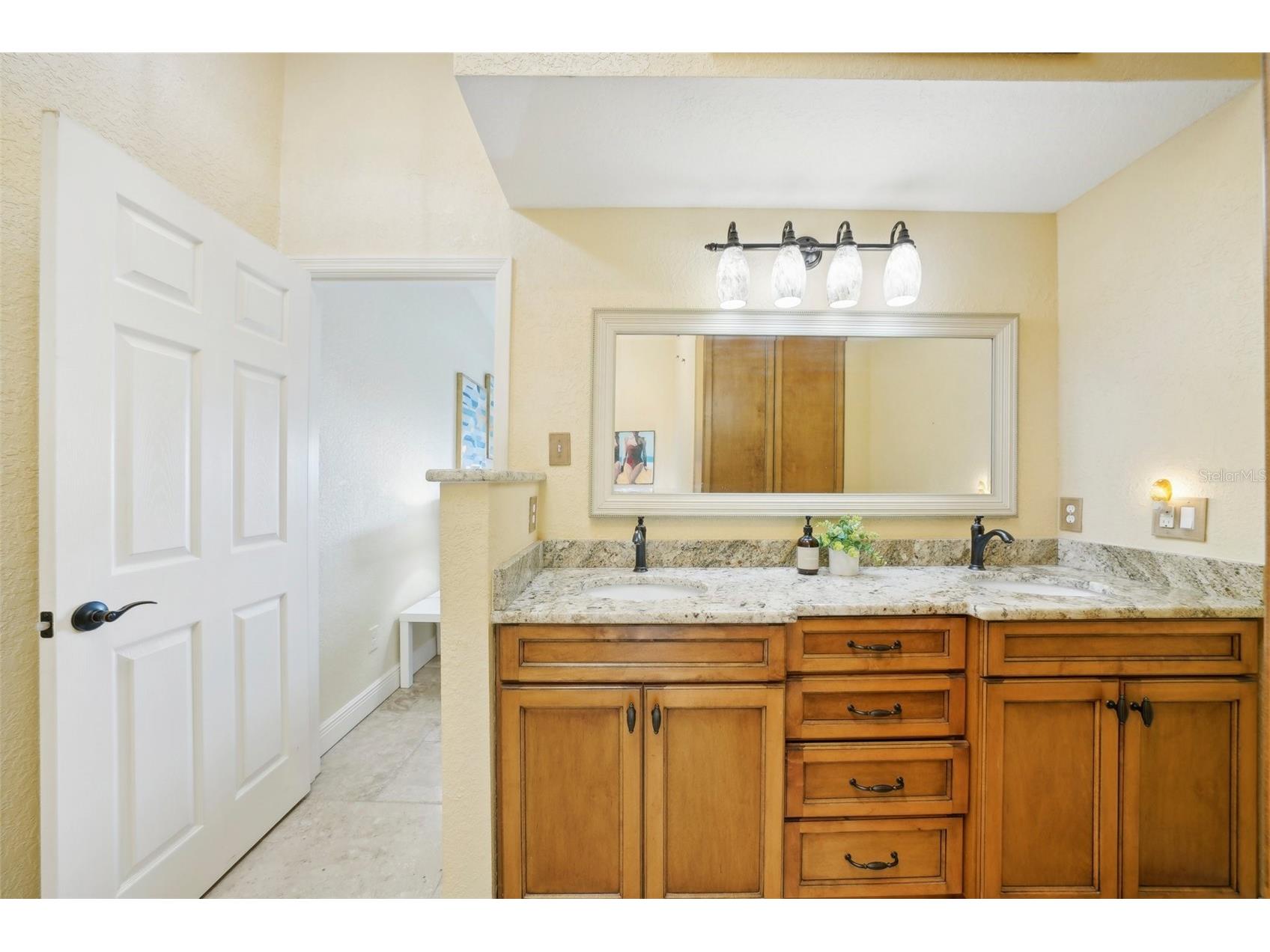 637 Pinellas Bayway #105 Tierra Verde FL 33715 TB8503537 image30
